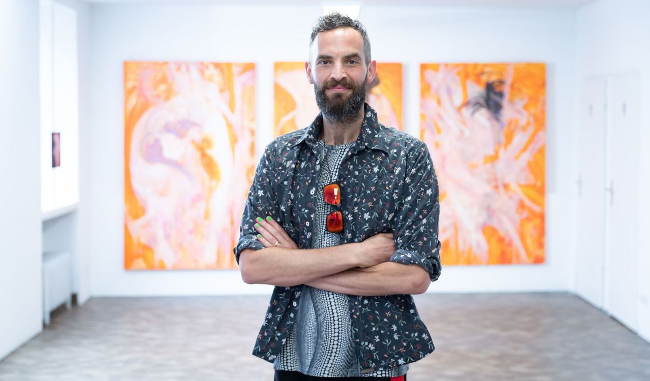 Governor Sanders Signs Groundbreaking Legislation to Regulate Crypto Mining in Arkansas - Crypto and Coin image of visual artist Sandro Kopp