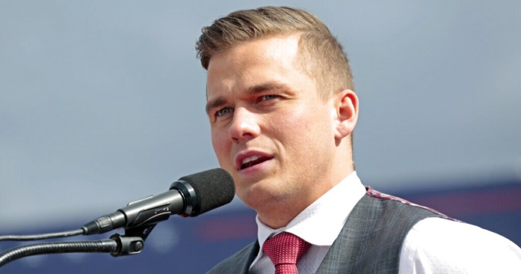 Madison Cawthorn implicated in potential insider trading scheme, experts say