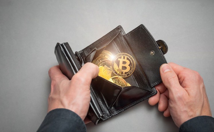 Cryptocurrency Crossroads: Balancing Innovation and Regulation - Crypto and Coin Cryptocurrency Crossroads: Balancing Innovation and Regulation